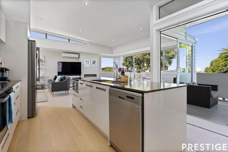 Photo of property in 43b Seaview Road, Castor Bay, Auckland, 0620