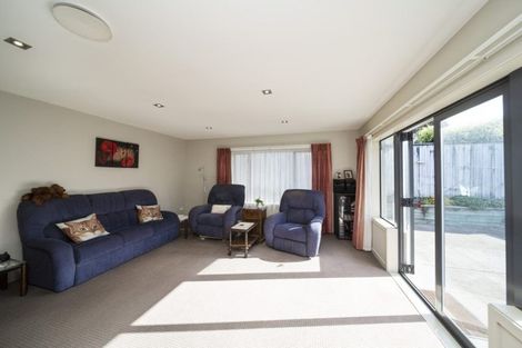 Photo of property in 44a Fitzroy Road, Fitzroy, New Plymouth, 4312