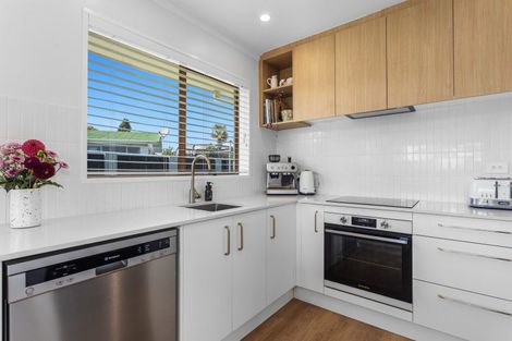 Photo of property in 114 Riverside Drive, Whakatane, 3120