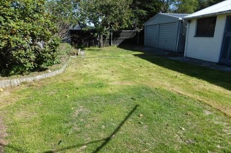 Photo of property in 5 Fairmile Place, Russley, Christchurch, 8042