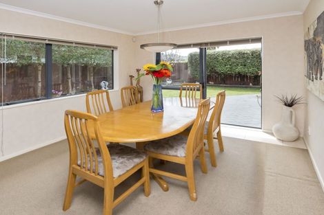 Photo of property in 10 Shankill Place, East Tamaki, Auckland, 2013
