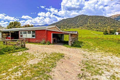 Photo of property in 1425 Lake Brunner Road, Inchbonnie, 7875