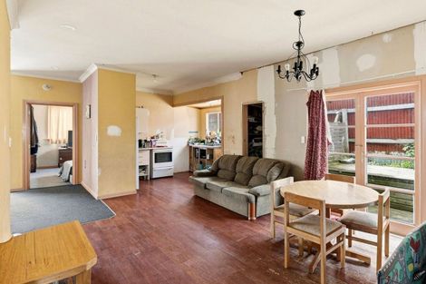 Photo of property in 28 Kowhai Street, Castlecliff, Whanganui, 4501