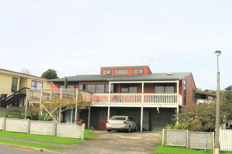 Photo of property in 19 Albert Hall Drive, Red Beach, 0932