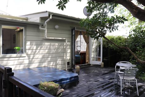 Photo of property in 86 Hakanoa Street, Huntly, 3700