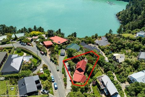 Photo of property in 5 Te Ara Crescent, Diamond Harbour, Lyttelton, 8971