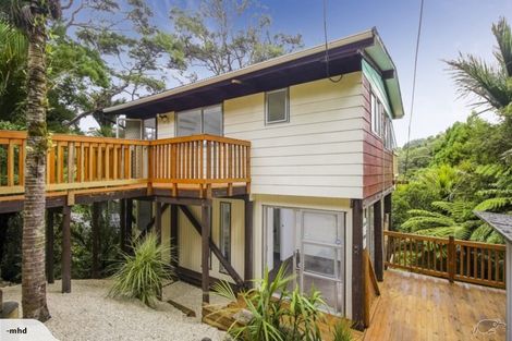 Photo of property in 29 Warner Park Avenue, Laingholm, Auckland, 0604