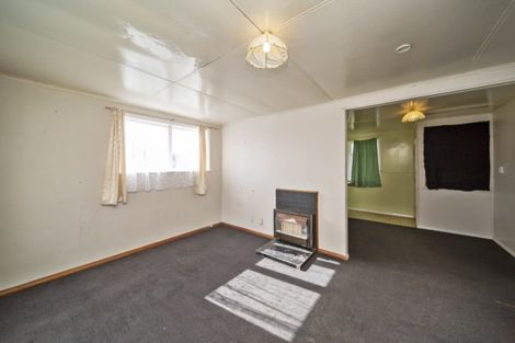 Photo of property in 3 Mcguire Street, Hawera, 4610