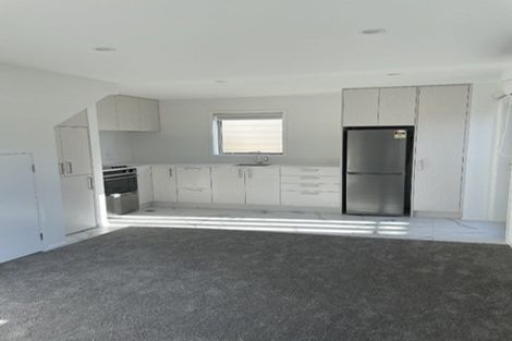 Photo of property in 9/22 Yeovil Road, Te Atatu Peninsula, Auckland, 0610