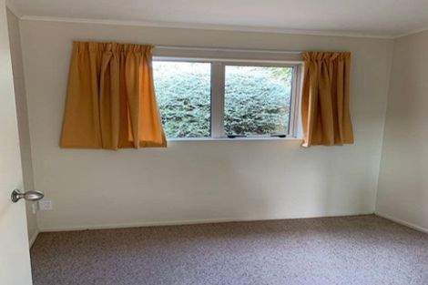 Photo of property in 86 Wikiriwhi Crescent, Awapuni, Palmerston North, 4412