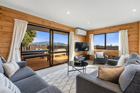 Photo of property in 65 Queens Road, Waikanae Beach, Waikanae, 5036