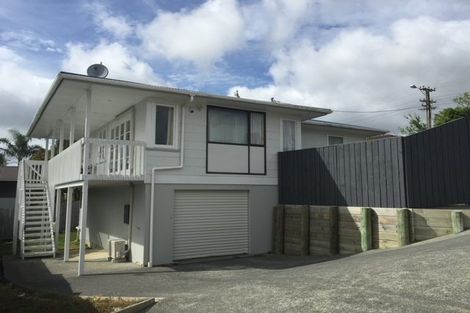 Photo of property in 281 Don Buck Road, Massey, Auckland, 0614