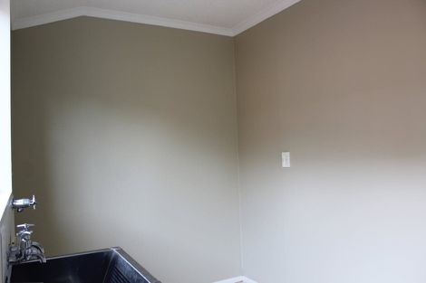 Photo of property in 3a Henry Street, Ebdentown, Upper Hutt, 5018