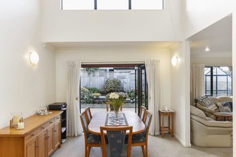 Photo of property in 8 Waimanu Bay Drive, Te Atatu Peninsula, Auckland, 0610