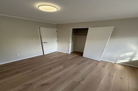 Photo of property in 81 Kemp Road, Massey, Auckland, 0614