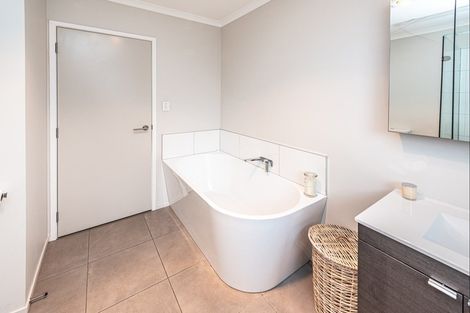 Photo of property in 41 Magnolia Crescent, Tawhero, Whanganui, 4501