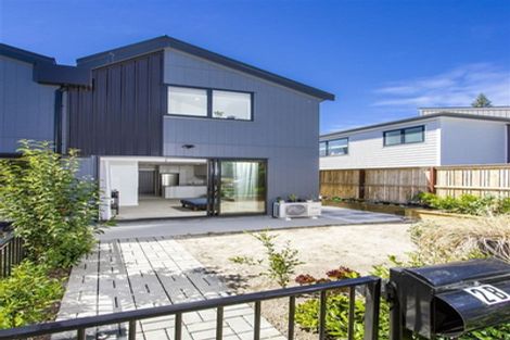 Photo of property in 2b Rosalind Road, Glenfield, Auckland, 0629