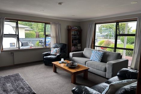 Photo of property in 114 Pahiatua Street, Hokowhitu, Palmerston North, 4410