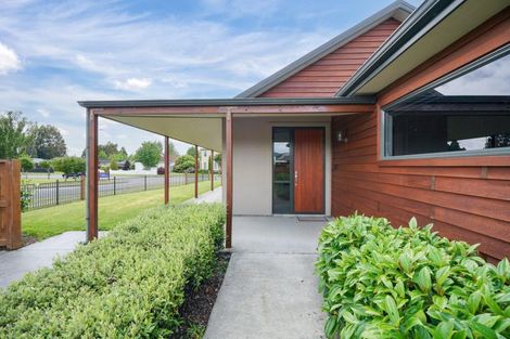 Photo of property in 111 Govan Drive, Te Anau, 9600