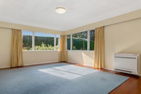 Photo of property in 17 Kereru Street, Two Mile Bay, Taupo, 3330