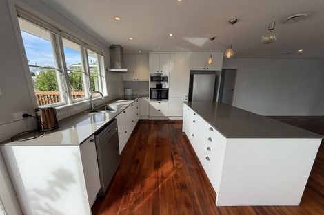 Photo of property in 19 Rame Road, Greenhithe, Auckland, 0632
