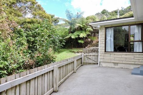 Photo of property in 13 Chester Road, Tawa, Wellington, 5028