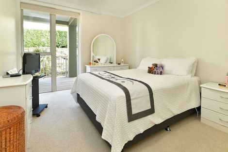 Photo of property in 20 Rewa Rewa Lane, Orewa, 0931