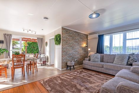 Photo of property in 3 Glasgow Street, Takaro, Palmerston North, 4412