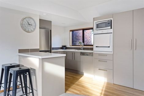 Photo of property in 6 Woodfield Place, Woodend, 7610