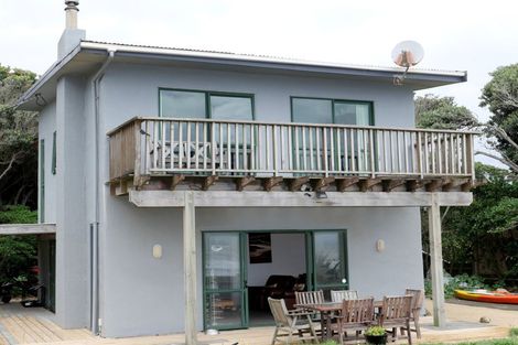 Photo of property in 52 The Esplanade, Raumati South, Paraparaumu, 5032