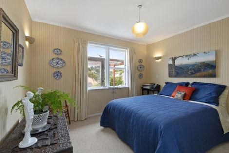 Photo of property in 53 Oakleigh Street, Maungaraki, Lower Hutt, 5010