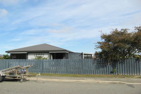 Photo of property in 30 Temple Crescent, Gleniti, Timaru, 7910