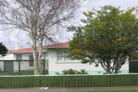 Photo of property in 10 Clyde Street, Levin, 5510