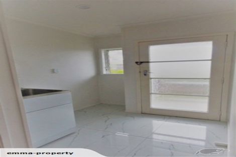 Photo of property in 2/18 Shakespeare Road, Milford, Auckland, 0620