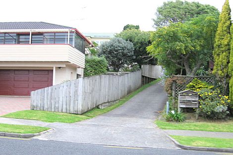 Photo of property in 2/16 Sunnyview Avenue, Shelly Park, Auckland, 2014