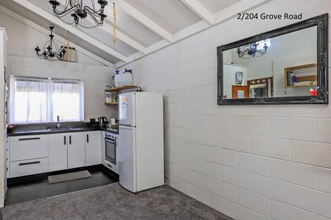 Photo of property in 1/204 Grove Road, Mayfair, Hastings, 4122