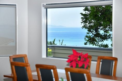 Photo of property in 246a Whangaparaoa Road, Red Beach, 0932