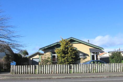 Photo of property in 52 Featherston Street, Takaro, Palmerston North, 4412