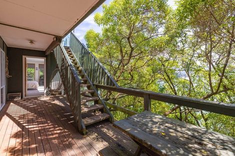 Photo of property in 17 Athol Place, Diamond Harbour, Lyttelton, 8971