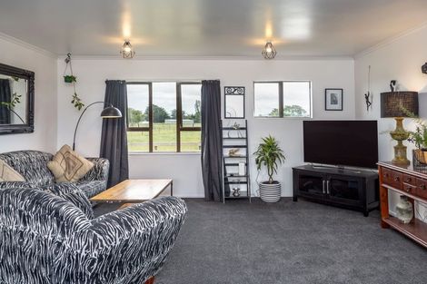 Photo of property in 90 Settlement Road, Morison Bush, Greytown, 5794