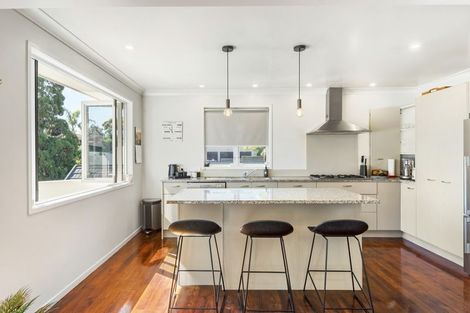 Photo of property in 67a Park Rise, Campbells Bay, Auckland, 0630