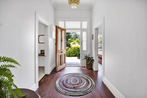 Photo of property in 207 Egmont Street, Patea, 4520