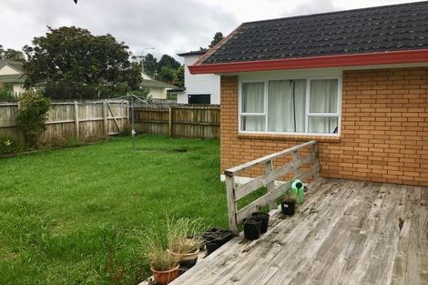 Photo of property in 3 Lochend Place, Highland Park, Auckland, 2010