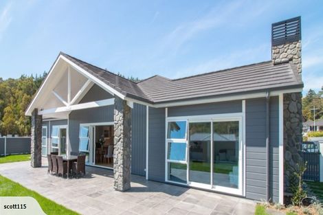 Photo of property in 52 Banks Boulevard, Whitby, Porirua, 5024