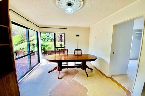 Photo of property in 69 Woodhouse Avenue, Karori, Wellington, 6012