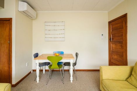 Photo of property in 16 Freyberg Street, Roslyn, Palmerston North, 4414