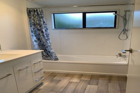 Photo of property in 49a Clayburn Road, Glen Eden, Auckland, 0602