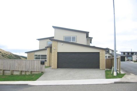 Photo of property in 146 Cortina Avenue, Johnsonville, Wellington, 6037