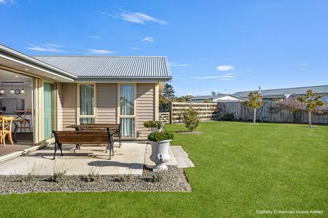 Photo of property in 4 Pukeko Way, Amberley, 7410