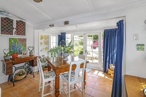 Photo of property in 34 Queen Street, Dannevirke, 4930